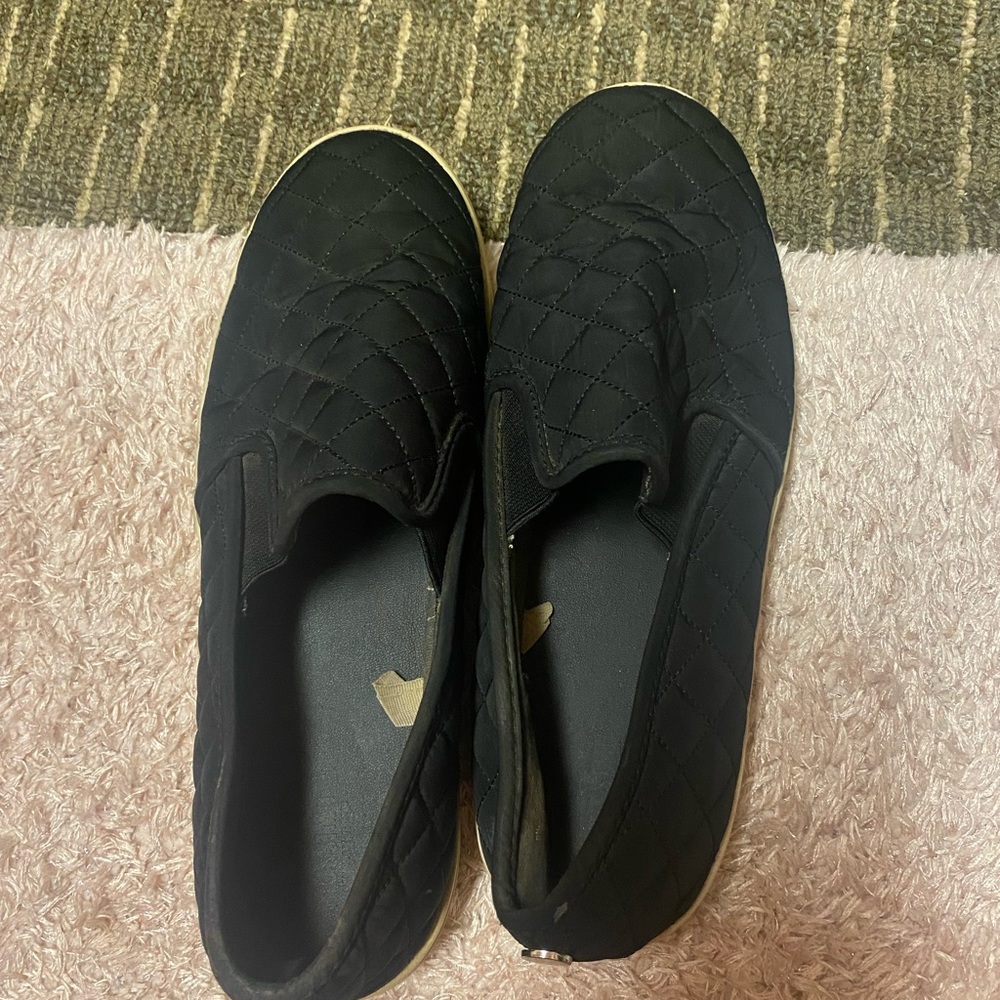 Mossimo black slip ons